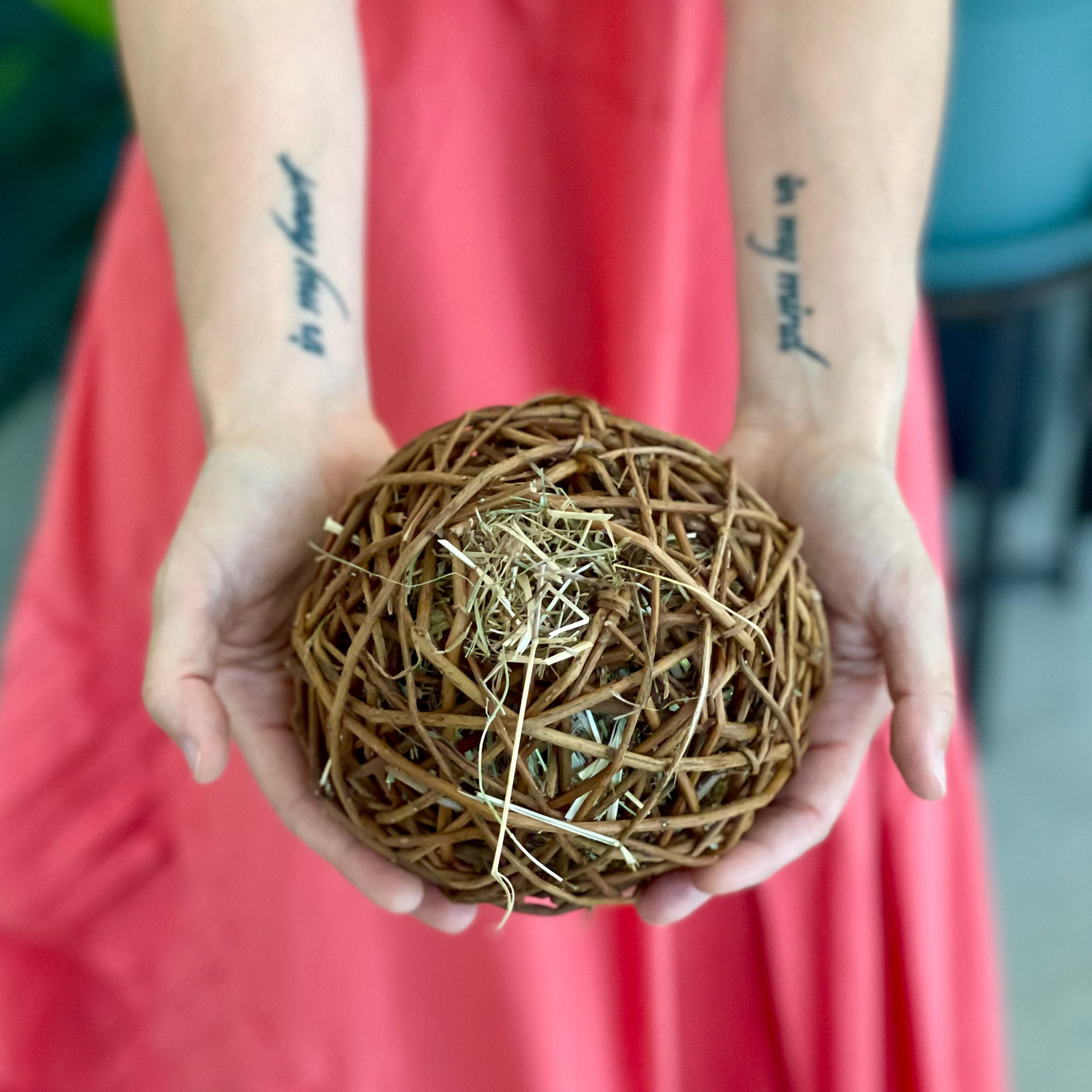 WICKER BALL STUFFED WITH HAY