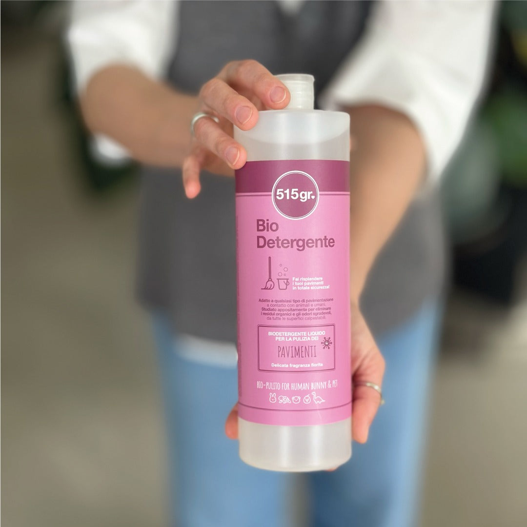 BIO DETERGENTE PER PAVIMENTI / 1lt - Pulizia a prova di sflopping!